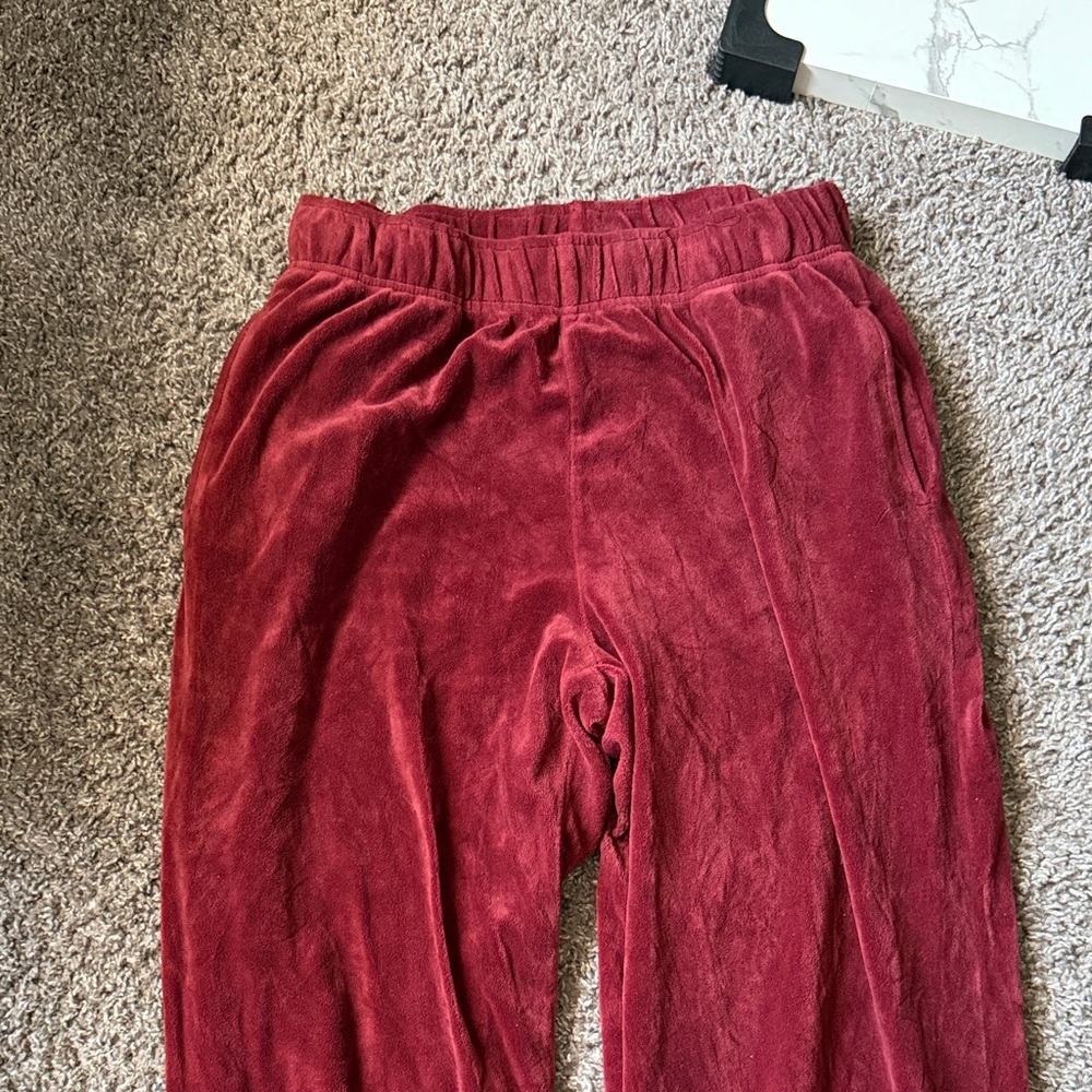 Better together dark Red Velvet Pants size small - Picture 3 of 5